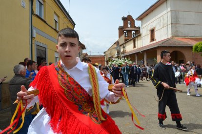 Los danzantes de Laguna de Negrillos.