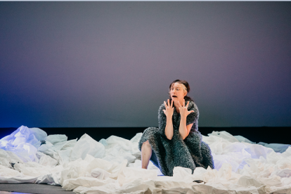 Medea, a la deriva.