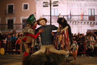 El desfile de Carnaval más tradicional de la capital berciana.