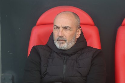 La grada del Reino de León se vuelca con su equipo de fútbol.