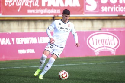 La grada del Reino de León se vuelca con su equipo de fútbol.