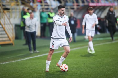 La grada del Reino de León se vuelca con su equipo de fútbol.