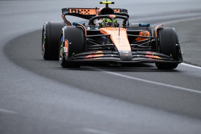 El británico Lando Norris durante el GP de Australia de Fórmula 1, disputado en el circuito Albert Park de Melbourne. EFE/EPA/Joel Carrett AUSTRALIA AND NEW ZEALAND OUT