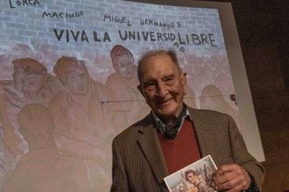 Nicolás Sánchez-Albornoz durante el homenaje que le tributaron en la Universidad Complutense en 2023.