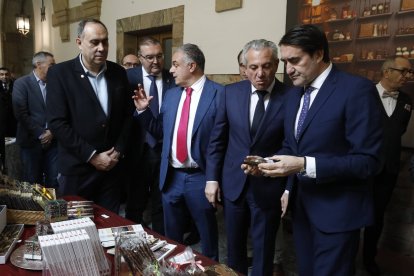 Inauguración del Salón Internacional del Chocolate de Astorga 2025.