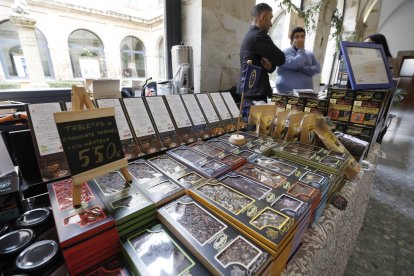 Inauguración del Salón Internacional del Chocolate de Astorga 2025.