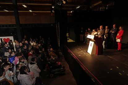 Acto de Amidown organizado en Espacio Vías.