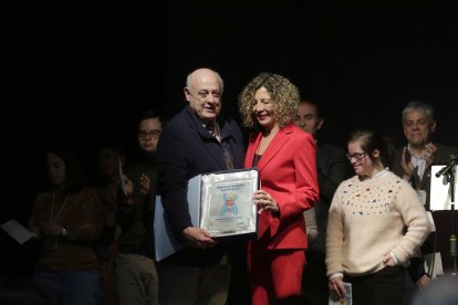 Acto de Amidown organizado en Espacio Vías.