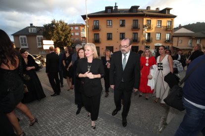 Asistentes a la jornada de inauguración del evento, con la puesta de largo de la nueva colección de Silvia Fernández.