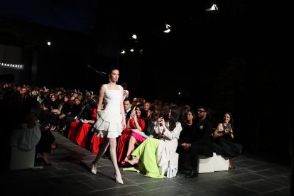 Asistentes a la jornada de inauguración del evento, con la puesta de largo de la nueva colección de Silvia Fernández.