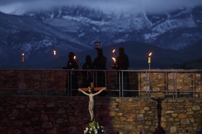 Viacrucis Penitencial en el Castillo de los Templarios.