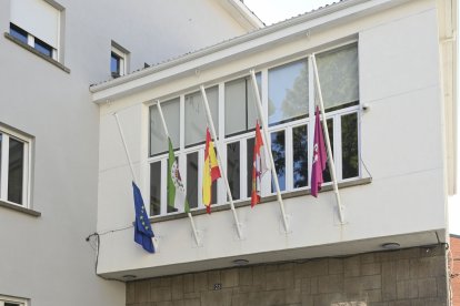 El sentimiento de conmoción, dolor y pérdida se han vuelto a adueñar de las cuencas mineras leonesas de Laciana y Bierzo con el accidente de la mina de Cerredo.