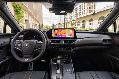 Interior de alta calidad, por terminaciones y materiales, con un nuevo cuadro de mandos ‘Digital Cockpit’.