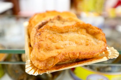 Las torrijas no faltan en esta época en El Serranillo.
