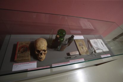 Piezas y escenografías del proyecto expositivo.