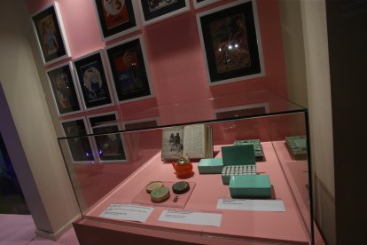 Piezas y escenografías del proyecto expositivo.