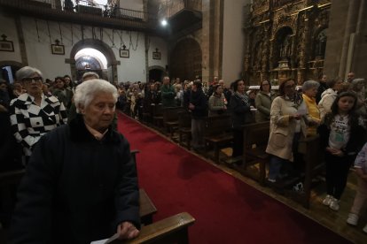 Los actos se celebraron en el interior de la Basílica de la Encina.