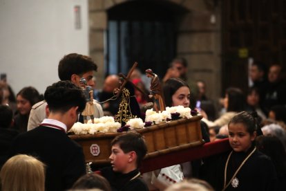 Miniprocesión de los más pequeños en Ponferrada.