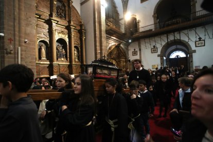 Miniprocesión de los más pequeños en Ponferrada.
