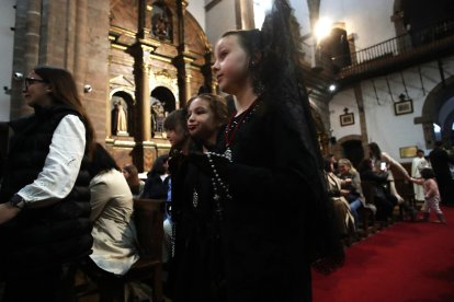 Miniprocesión de los más pequeños en Ponferrada.