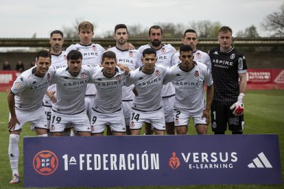 La fuerza de una afición valiente con más de medio centenar de culturalistas en el Municipal de Tarazona estuvo por encima del equipo.