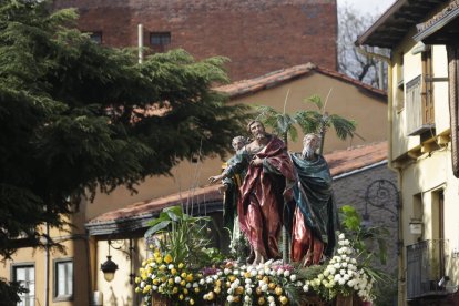 Procesión del Cristo del Gran Poder el Domingo de Ramos en León.