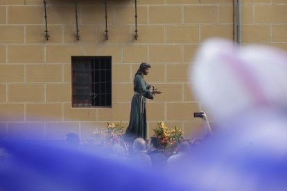 Procesión del Cristo del Gran Poder el Domingo de Ramos en León.