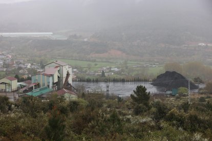 Tres cuartas partes del carbón del Pozo Alicia ya ha sido retirado