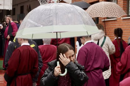 Spensión de la procesión organizada por la Cofradía del Santo Cristo del Desenclavo.