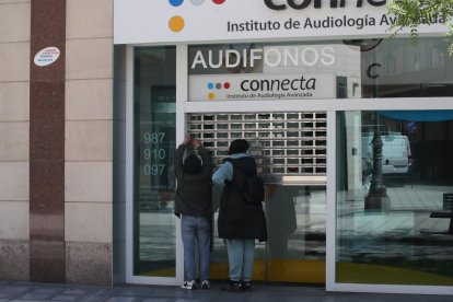 Las imágenes del apagón en la capital berciana.
