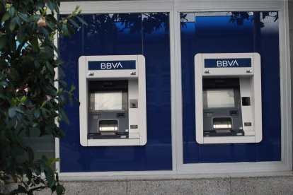 Las imágenes del apagón en la capital berciana.