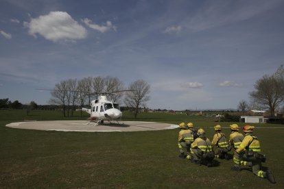 Reportaje de los bomberos forestales de Camposagrado. F. Otero Perandones.