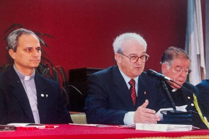 El papa León XIV durante su visita a la ciudad de León.