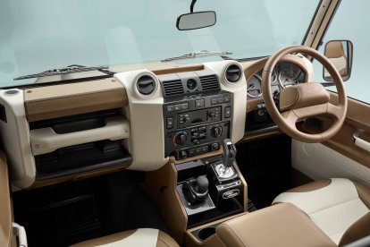 Land Rover Defender Classic.