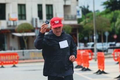 León corre por el párkinson.