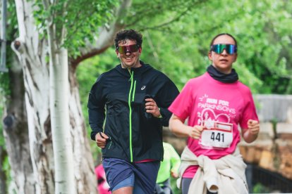 León corre por el párkinson.