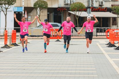 León corre por el párkinson.