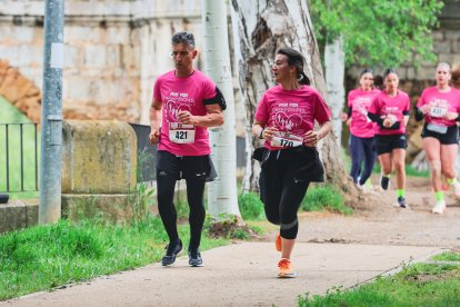León corre por el párkinson.