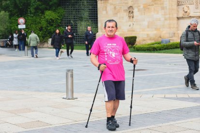 León corre por el párkinson.