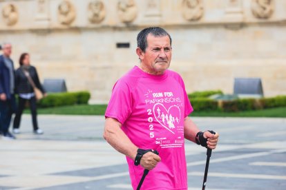 León corre por el párkinson.