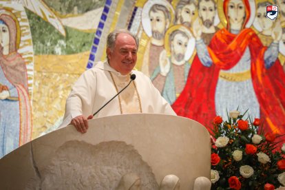 El padre Pablo en su parroquia de Lima.