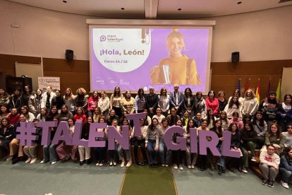 Presentación del programa Stem Talent Girl 2025 en León.