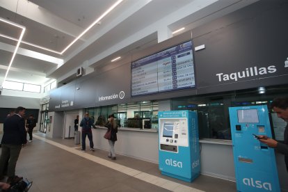 Inauguración de la renovada estación de autobuses de Ponferrada