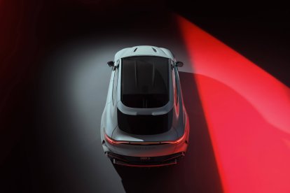 Aston Martin DBX S.