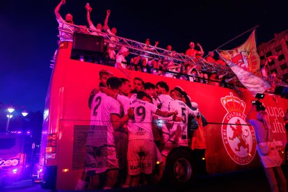 Guzmán festeja el final más bueno para la Cultural.