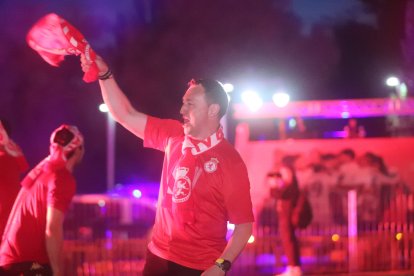 La Cultural celebra el ascenso a Segunda División en Guzmán.