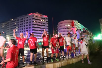 La Cultural celebra el ascenso a Segunda División en Guzmán.