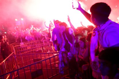 La Cultural celebra el ascenso a Segunda División en Guzmán.