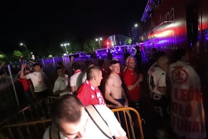 La Cultural celebra el ascenso a Segunda División en Guzmán.