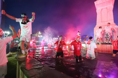 La Cultural celebra el ascenso a Segunda División en Guzmán.